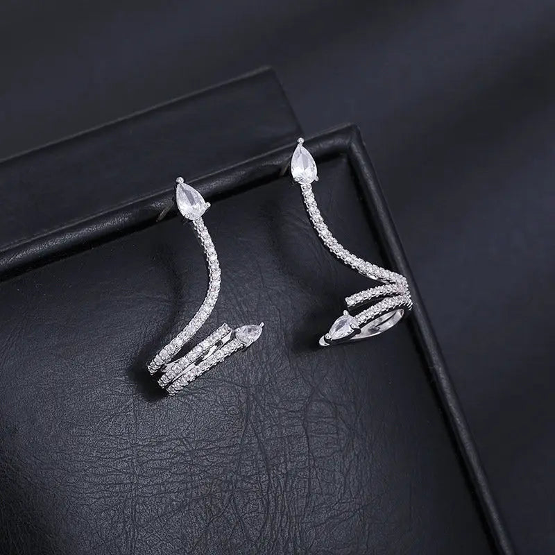Kolczyki Snake z Cyrkoniami – Elegancka Biżuteria dla Kobiet