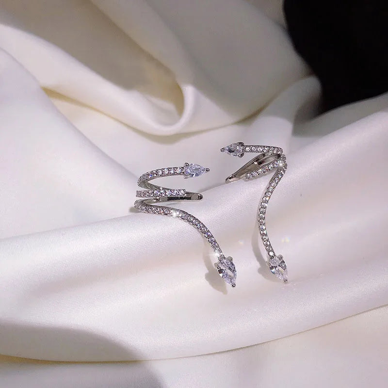 Kolczyki Snake z Cyrkoniami – Elegancka Biżuteria dla Kobiet